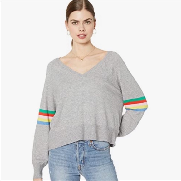 cupcakes & cashmere Tops - CUPCAKES AND CASHMERE RAINBOW SLEEVE SWEATER SMALL